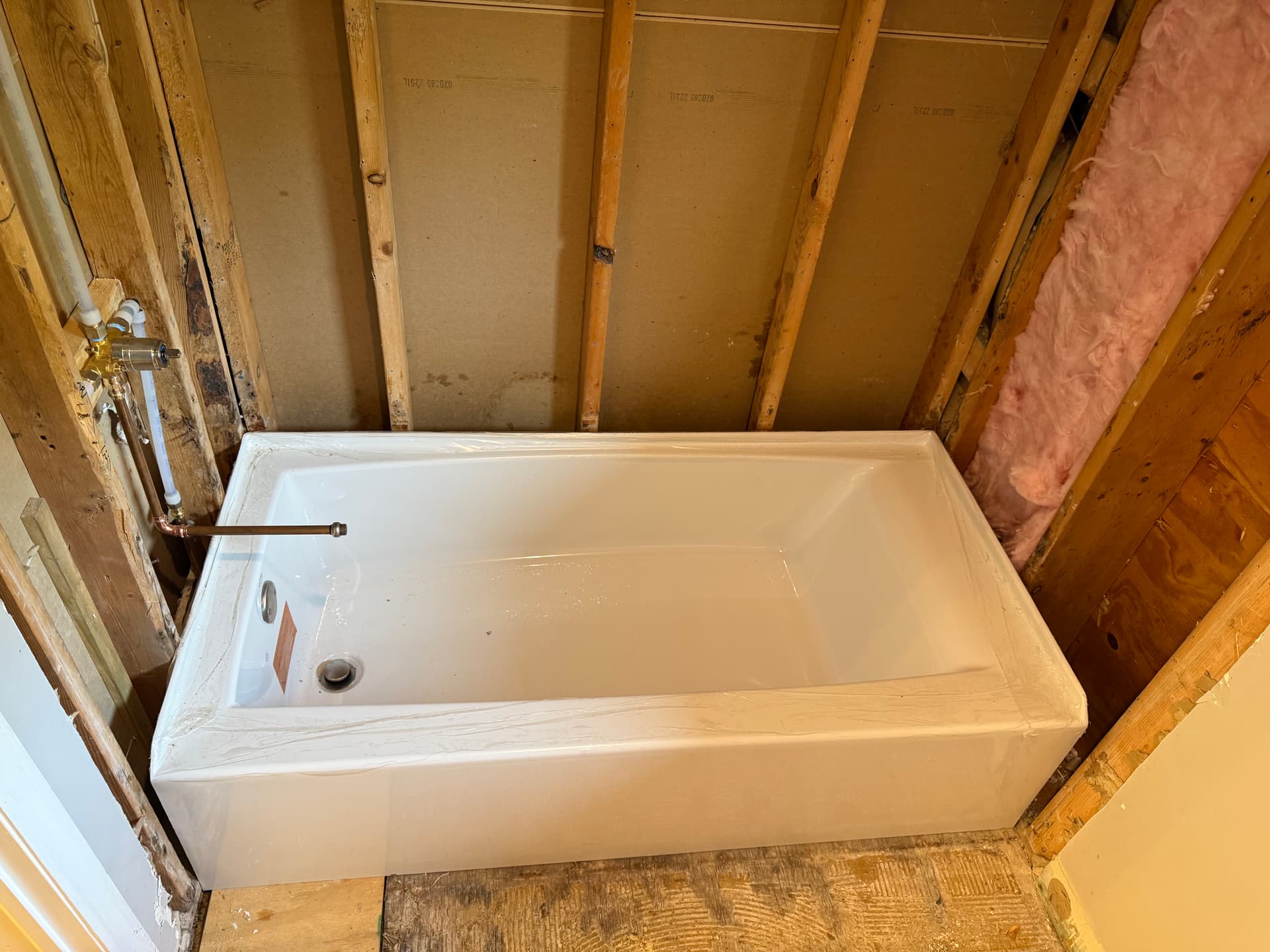Gallery photos for Bathroom Renovation Project with Marble Finish: Image #4