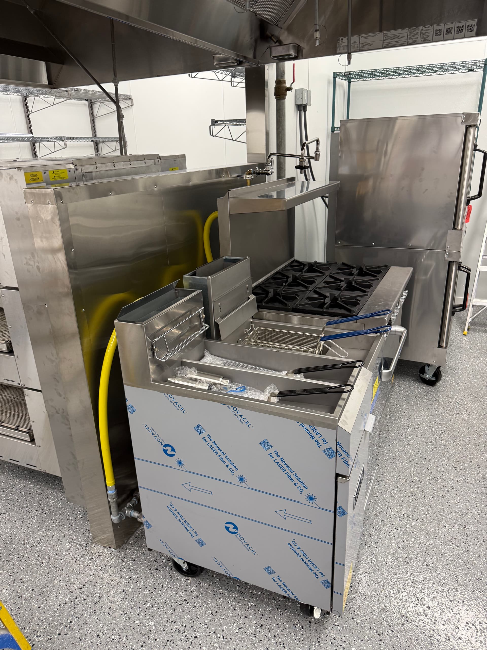 Gallery photos for Full Commercial Plumbing Trim Out for Extreme Pizza Restaurant: Image #5