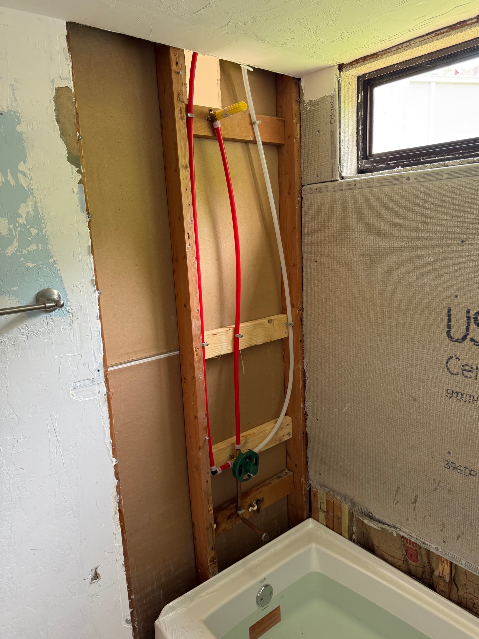 Gallery photos for Stylish Bathroom Upgrade with Modern Moen Fixtures: Image #9