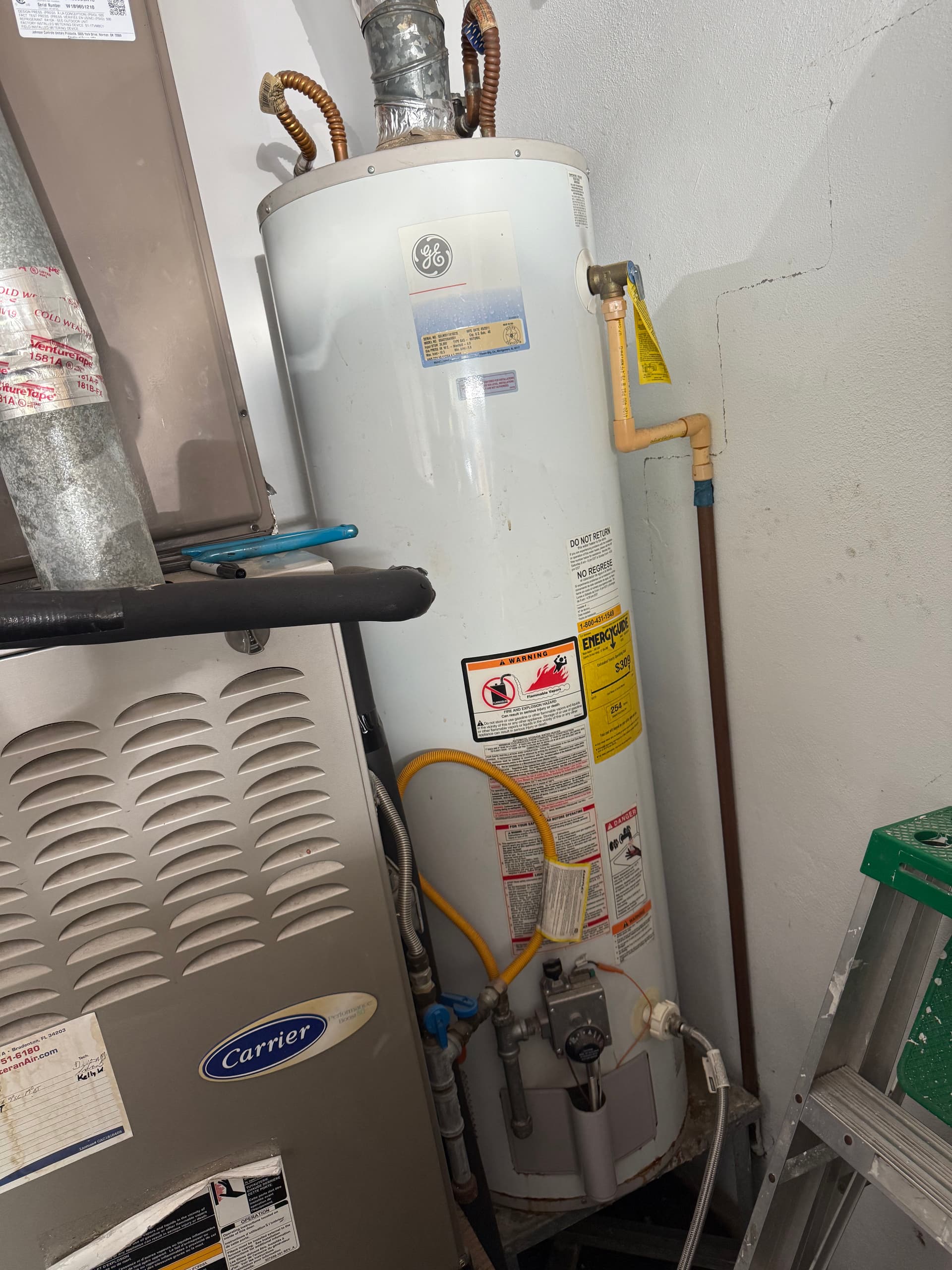 Gallery photos for Efficient Installation of a Rheem 40-Gallon Water Heater: Image #1