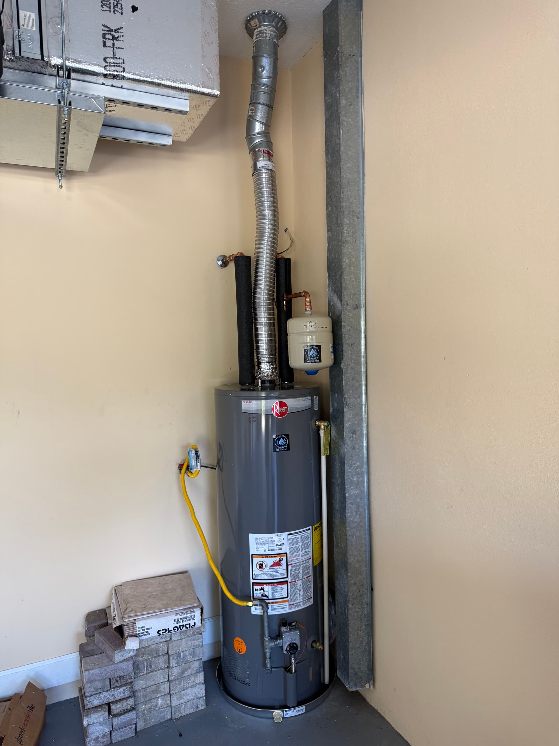Gallery photos for Rheem 50-Gallon Natural Gas Water Heater Installation Done Right: Image #1