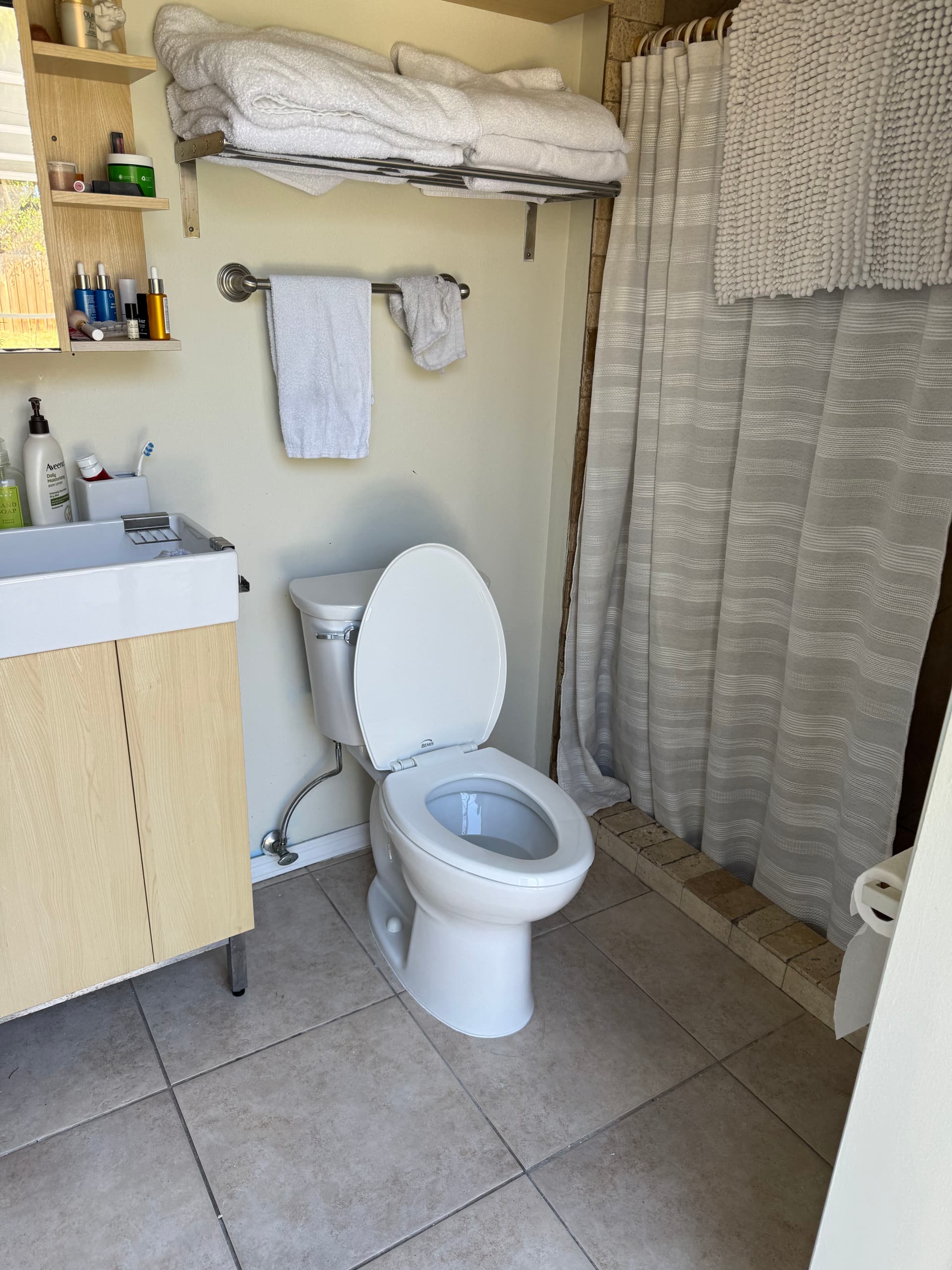 Gallery photos for Sleek New Toilet Installation with American Standard Pro Cadet: Image #5