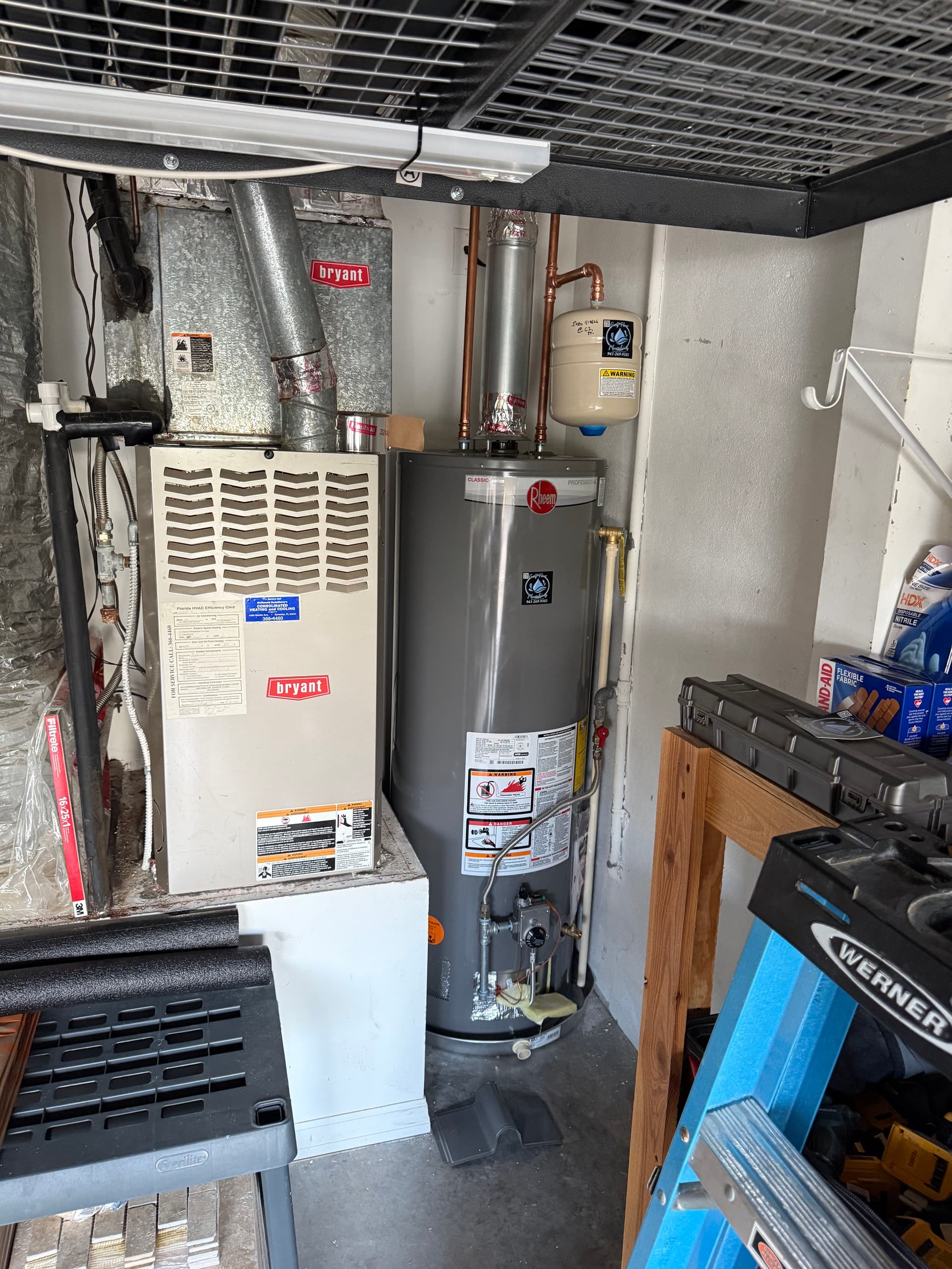 Gallery photos for Upgrading Efficiency with a New Rheem Water Heater: Image #3