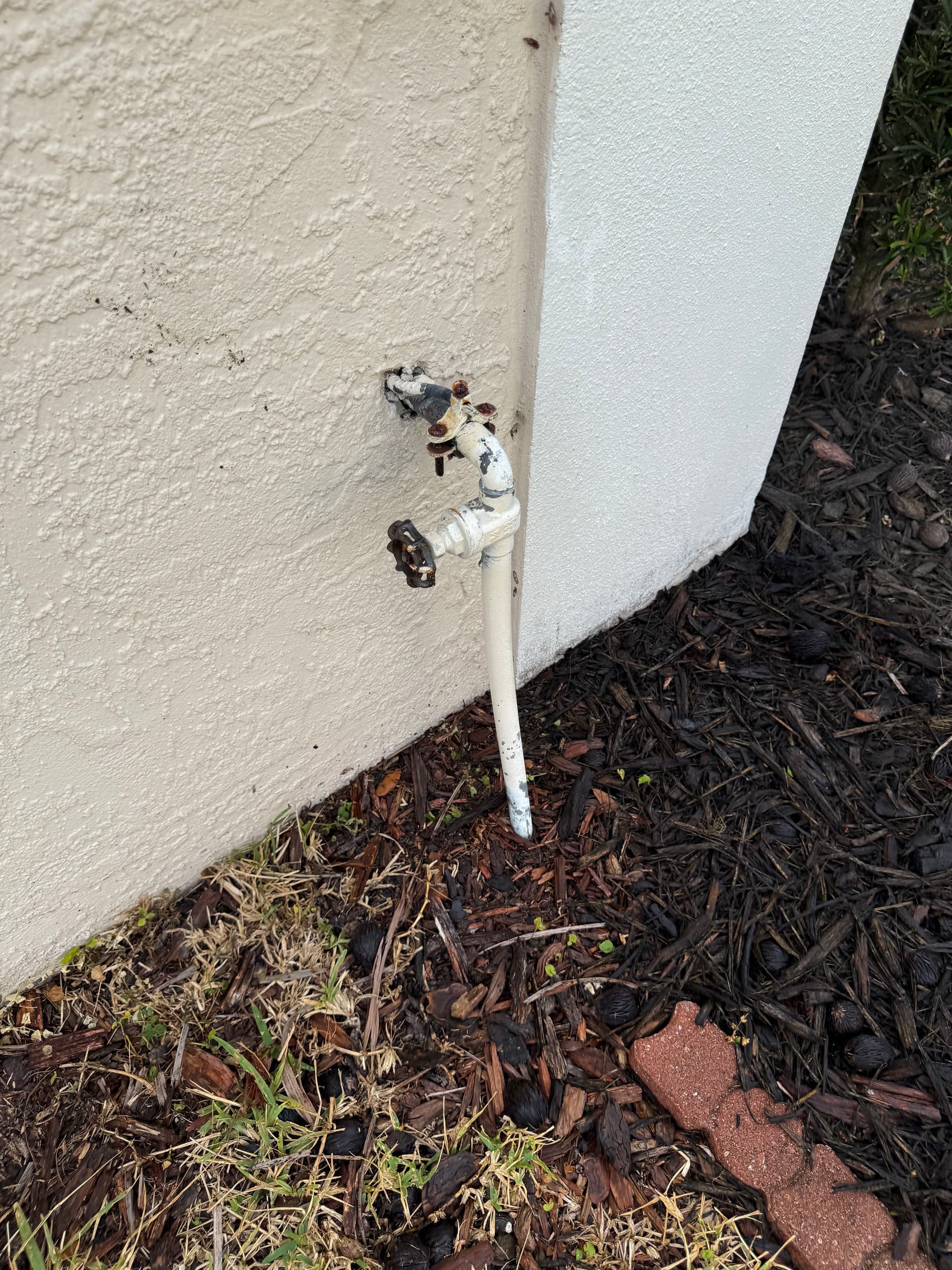 Gallery photos for Gate Valve Swapped for a Brass Ball Valve on an Outdoor Water Line: Image #2